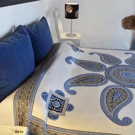 Apartamento Sleeps 2 Wifi Uga